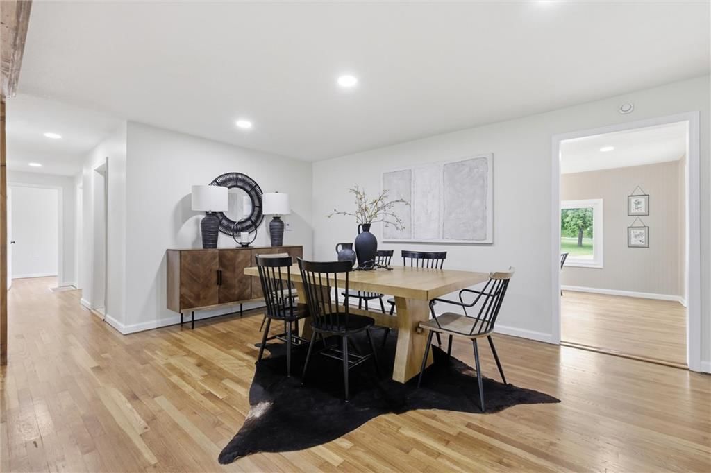 907 NE 61st Street — photo 5