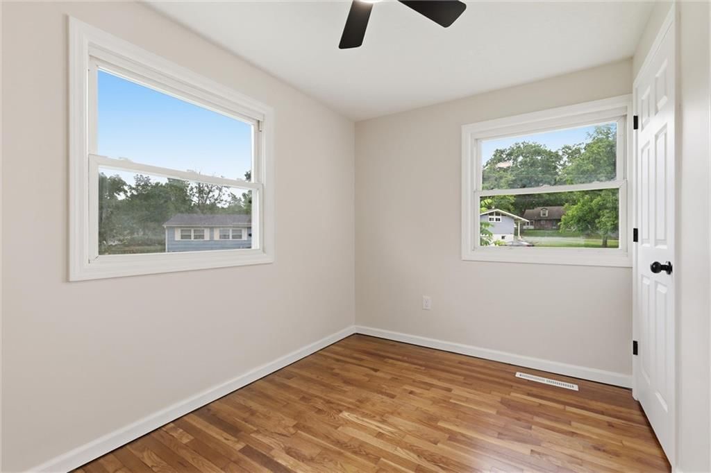 907 NE 61st Street — photo 21