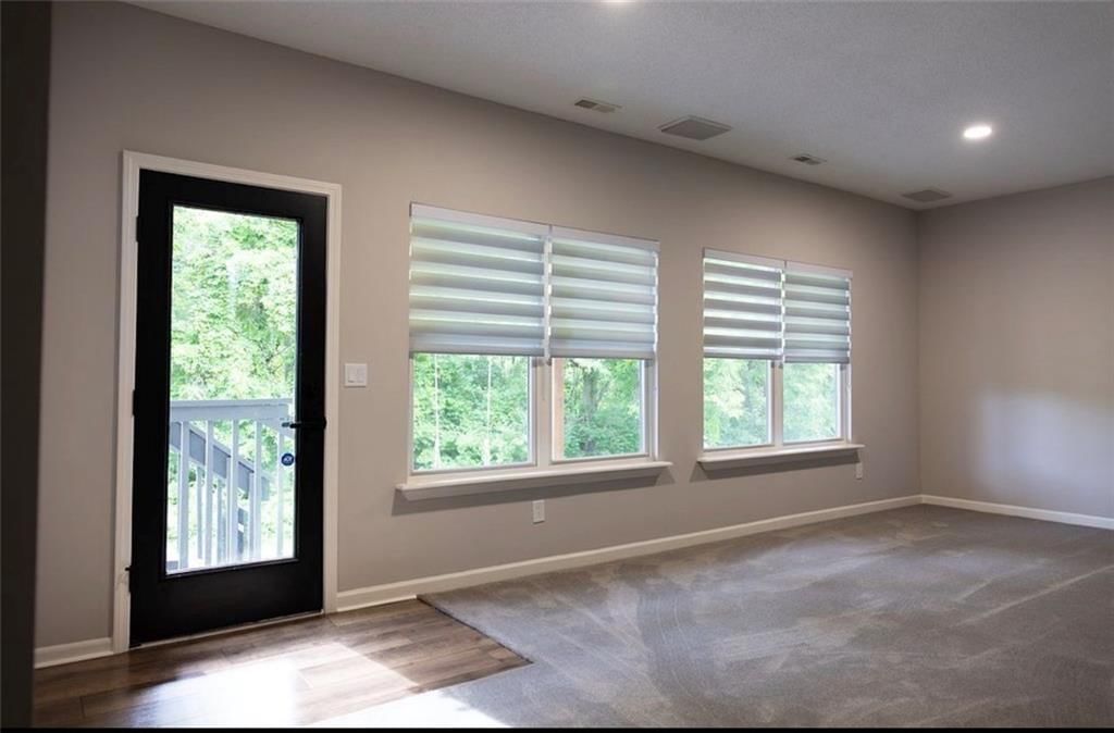 1122 Blue Bird Lane — photo 35