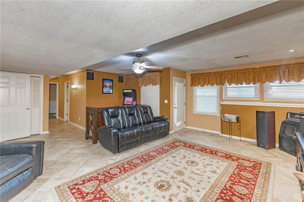 10912 Cottonwood Street — photo 16