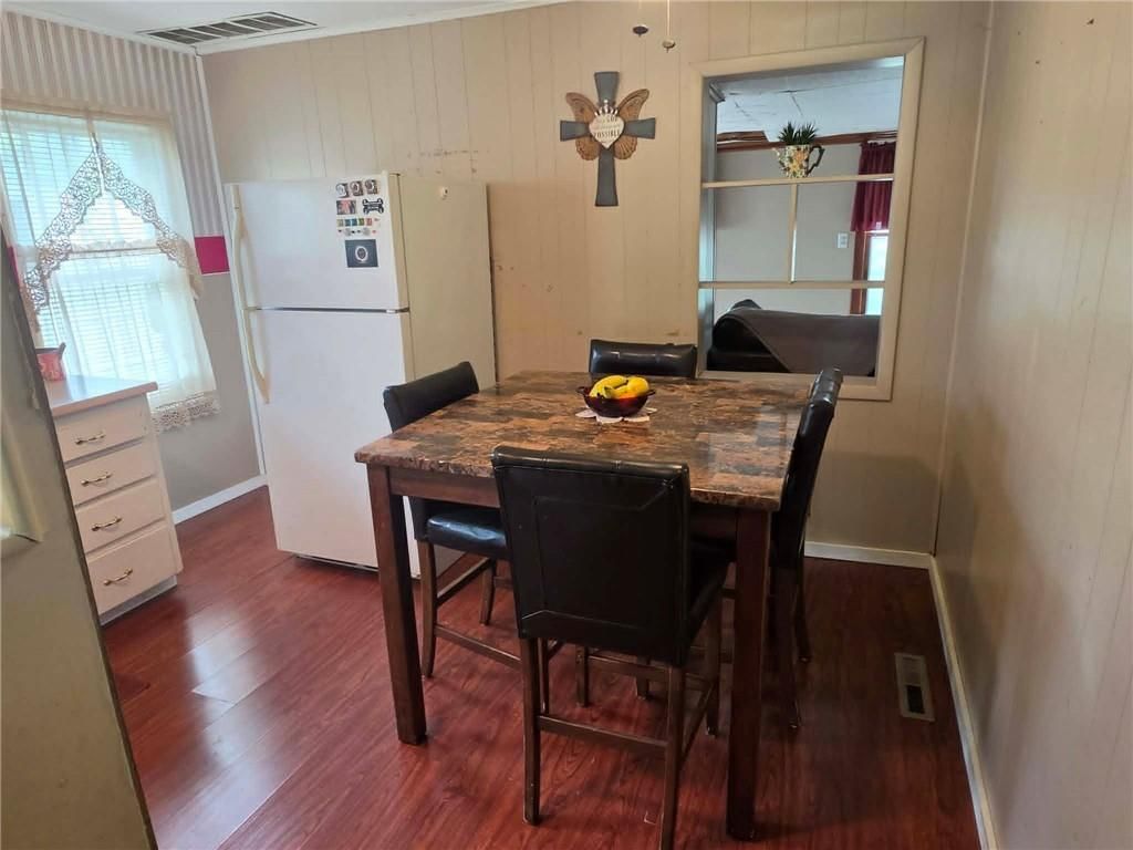 527 S Kansas Avenue — photo 15
