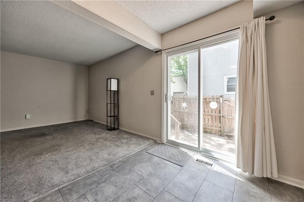 1421 E Mart-Way Circle — photo 9