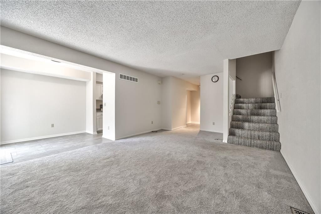 1421 E Mart-Way Circle — photo 11