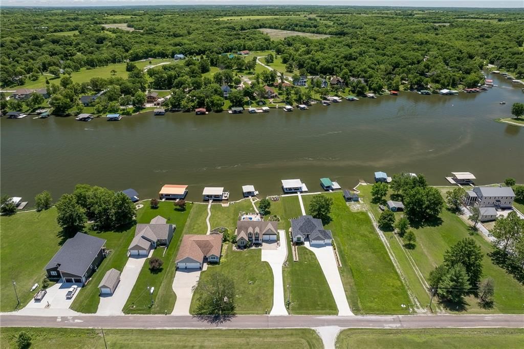 934 Lake Viking Terrace — photo 46