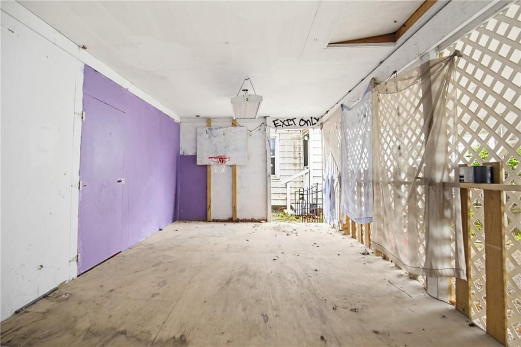 10 W 9th Street — photo 19