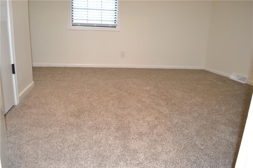 1102 W Sheridan Street — photo 9