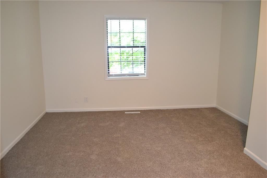 1102 W Sheridan Street — photo 18