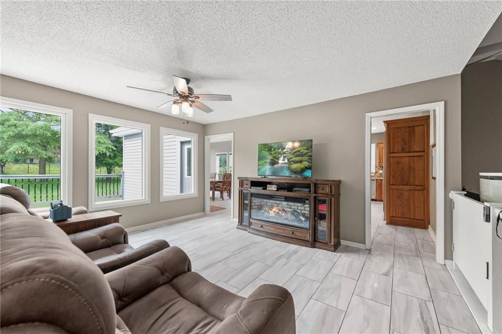 6888 W 185th Terrace — photo 9