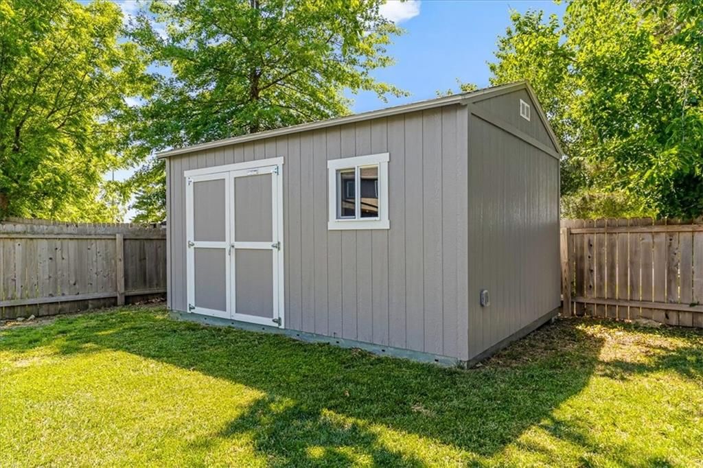 806 154th Circle — photo 38