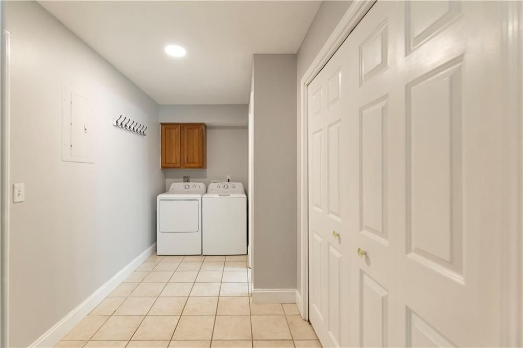 1421 Ash Court — photo 12