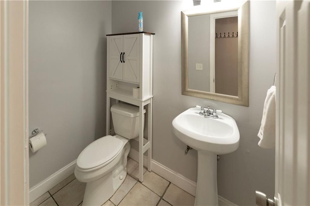 1421 Ash Court — photo 13