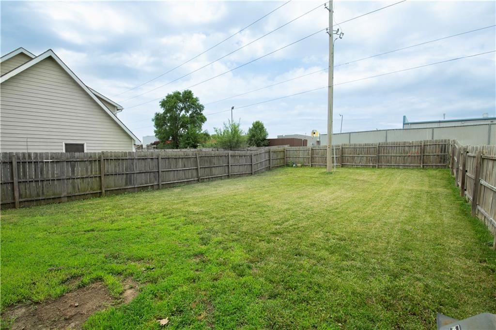 1421 Ash Court — photo 18