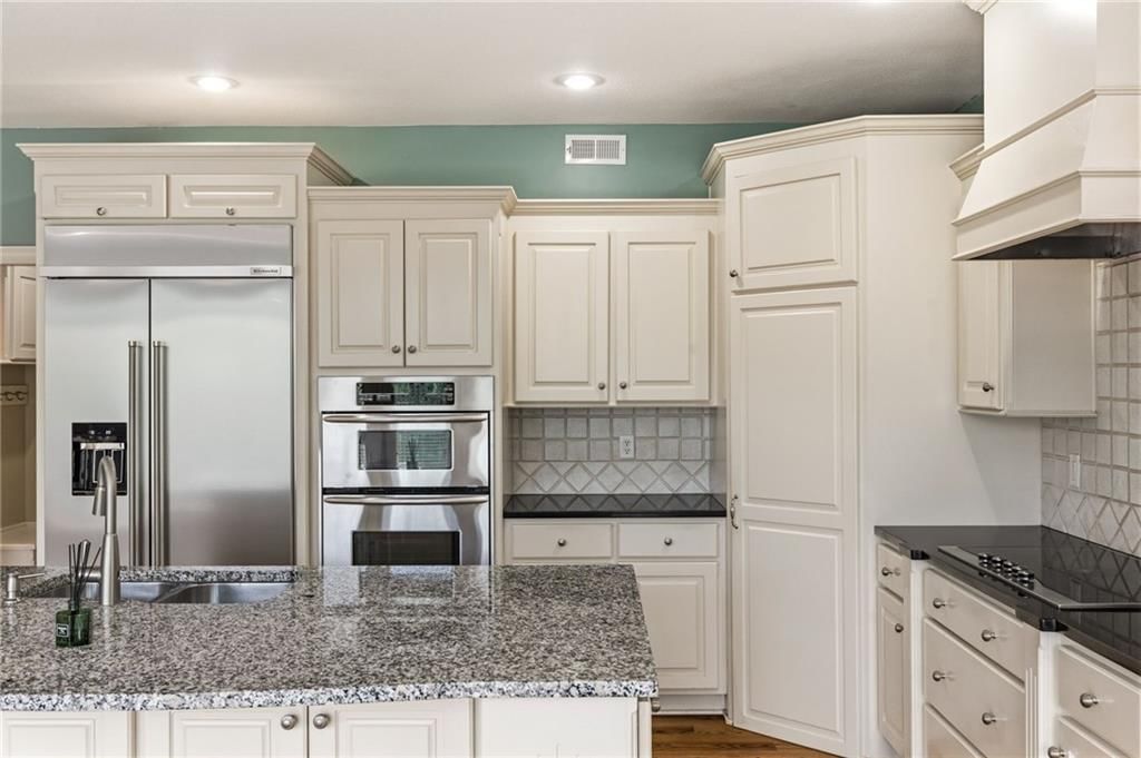 14304 ENGLAND Street — photo 19