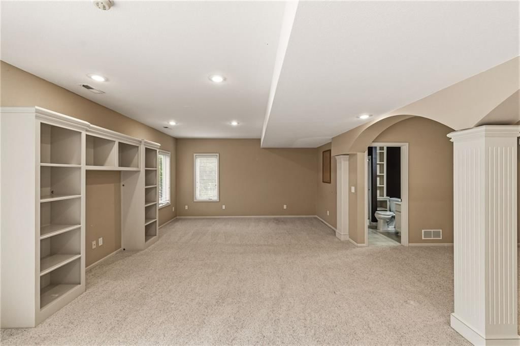 14304 ENGLAND Street — photo 47