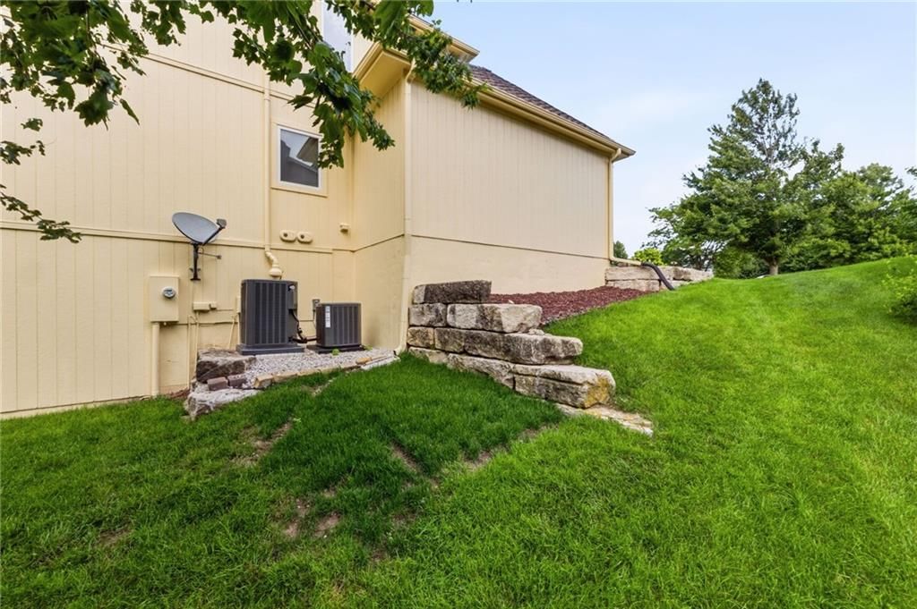 14304 ENGLAND Street — photo 59