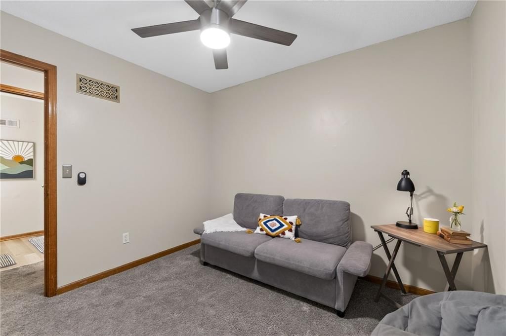 8819 NE 74th Terrace — photo 33