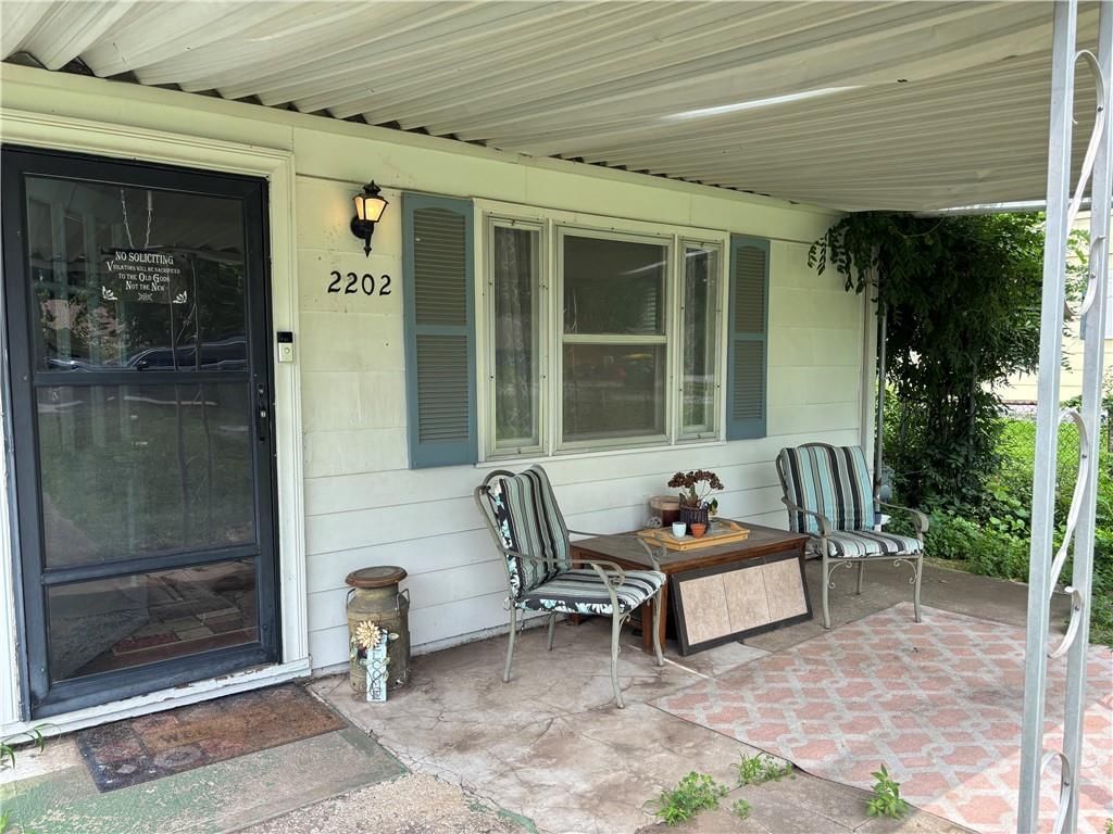 2202 S 37th Street — photo 4