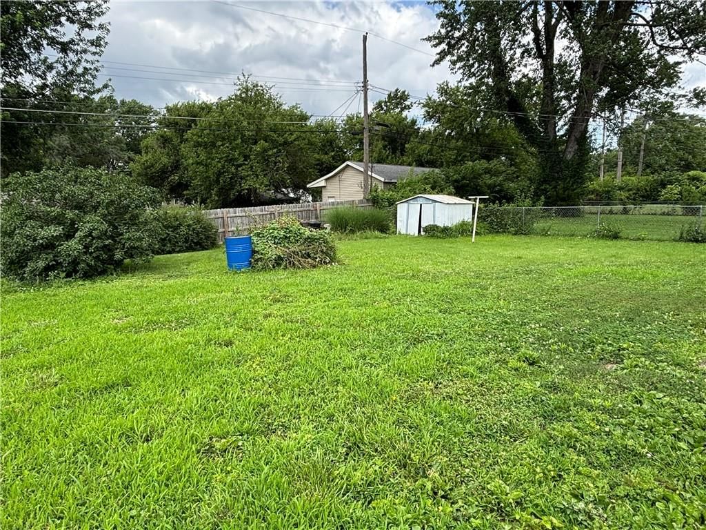 2202 S 37th Street — photo 24