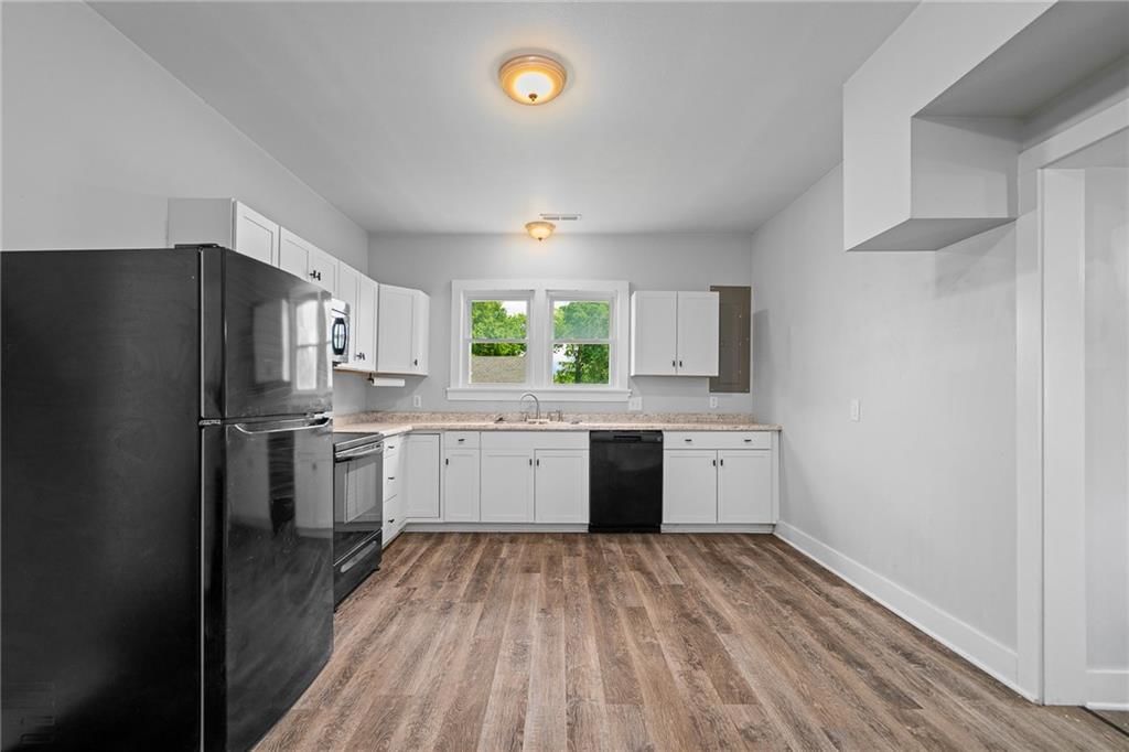 501 W 29th Street — photo 9