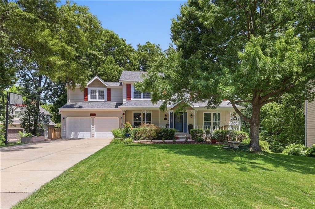 7621 Acuff Lane, Lenexa, KS