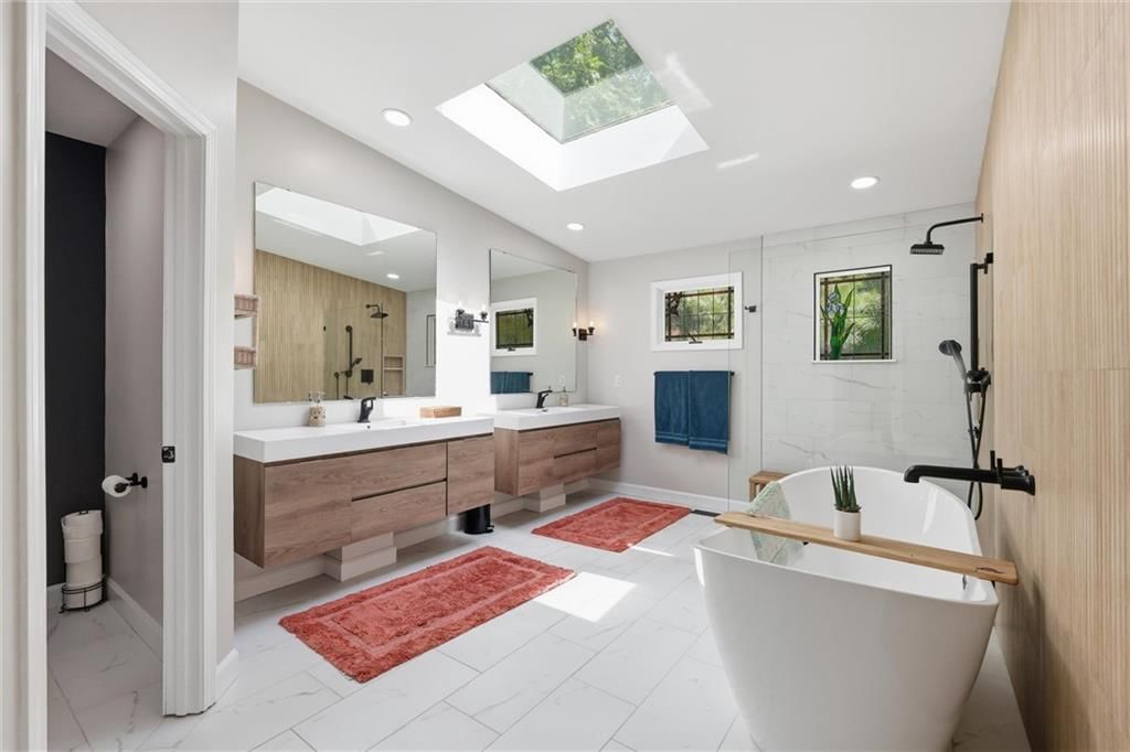 7621 Acuff Lane — photo 32