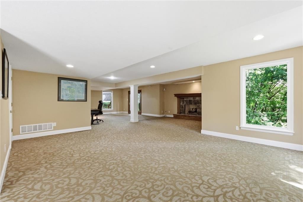 7621 Acuff Lane — photo 43