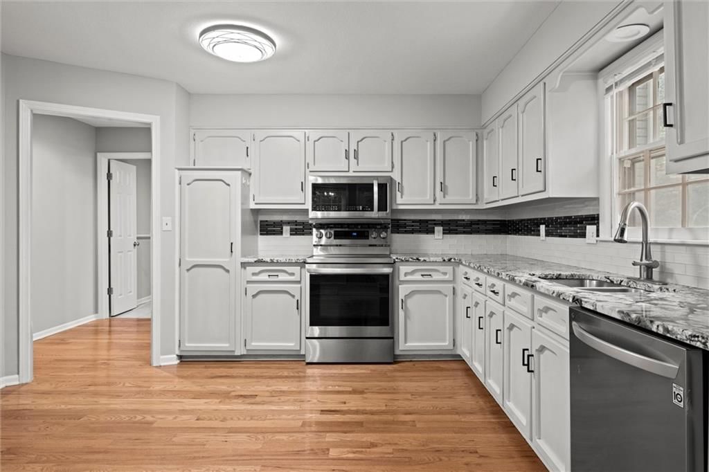 12343 Pinehurst Drive — photo 33
