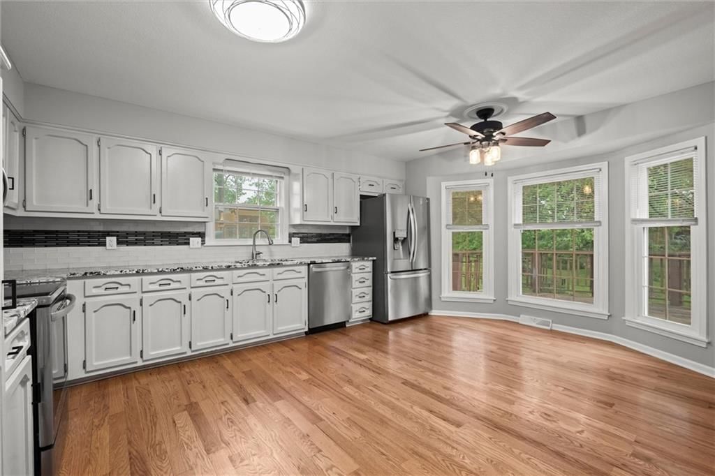 12343 Pinehurst Drive — photo 38