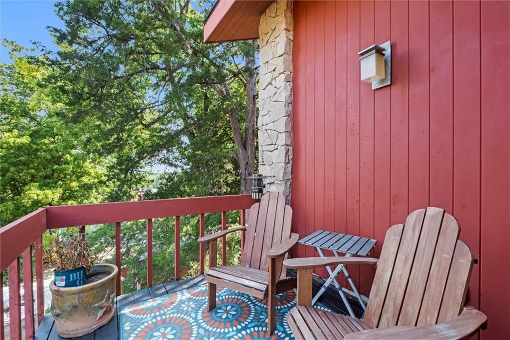 402 Lees Circle Drive — photo 5