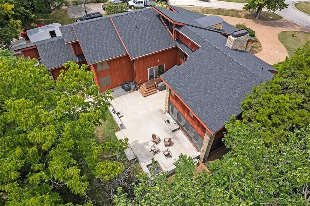 402 Lees Circle Drive — photo 21
