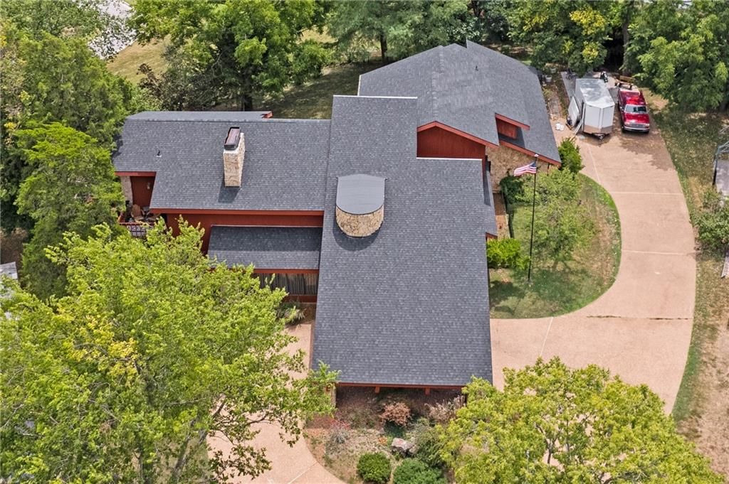 402 Lees Circle Drive — photo 23