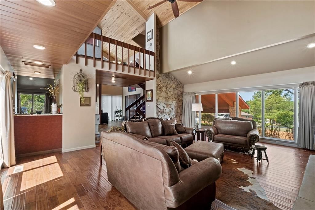 402 Lees Circle Drive — photo 26
