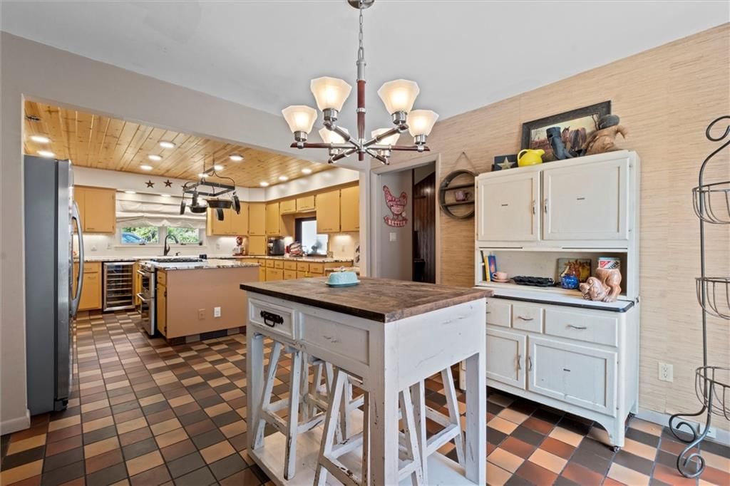 402 Lees Circle Drive — photo 33