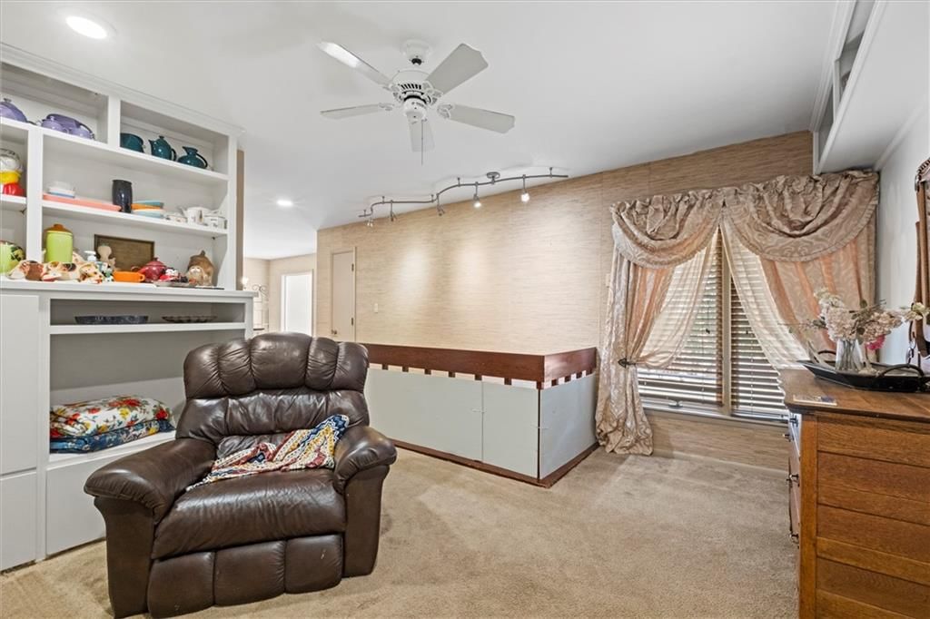 402 Lees Circle Drive — photo 36