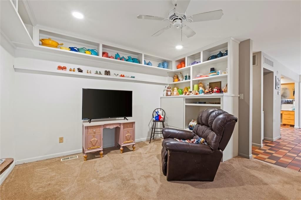 402 Lees Circle Drive — photo 37