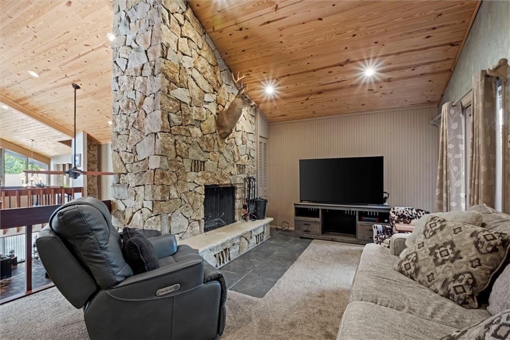 402 Lees Circle Drive — photo 41