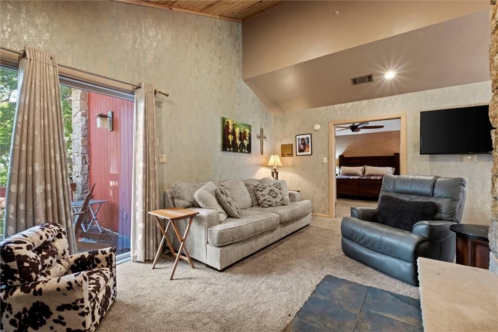 402 Lees Circle Drive — photo 42