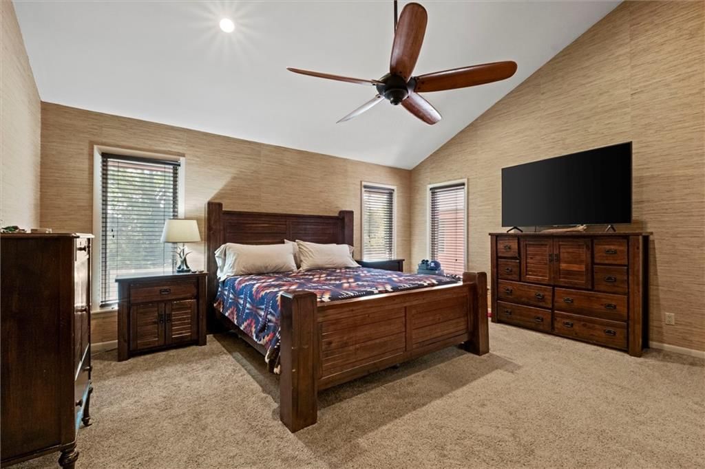 402 Lees Circle Drive — photo 43