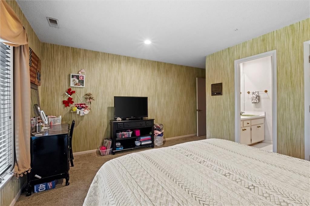 402 Lees Circle Drive — photo 48