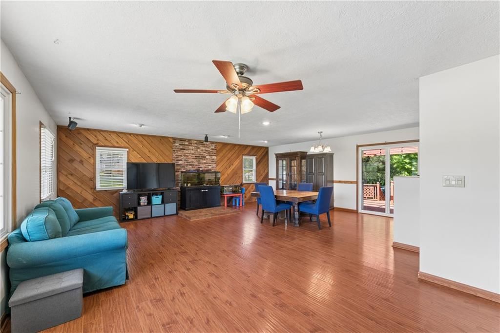 8138 Sterling Avenue — photo 4