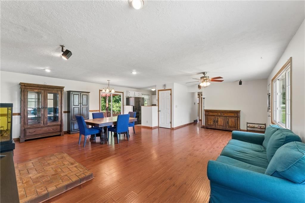8138 Sterling Avenue — photo 8