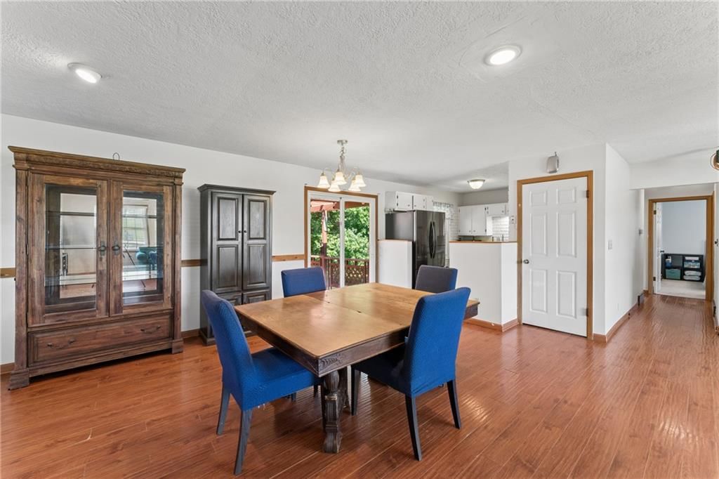8138 Sterling Avenue — photo 10