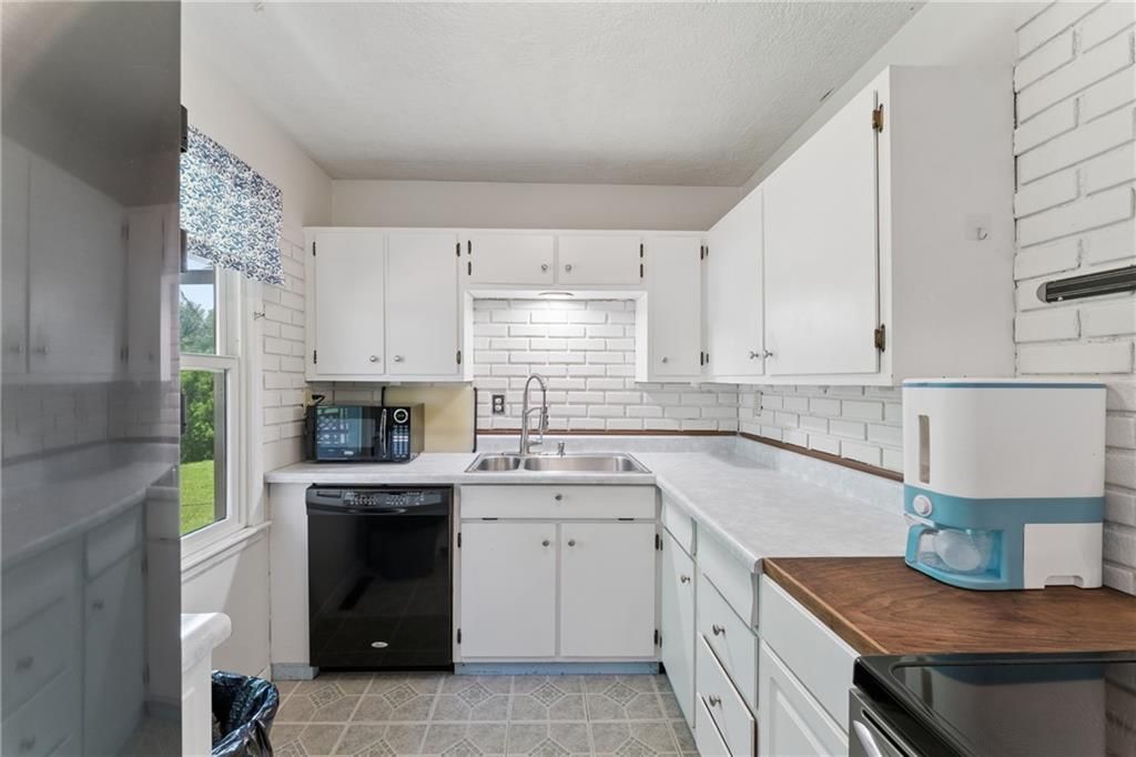 8138 Sterling Avenue — photo 15