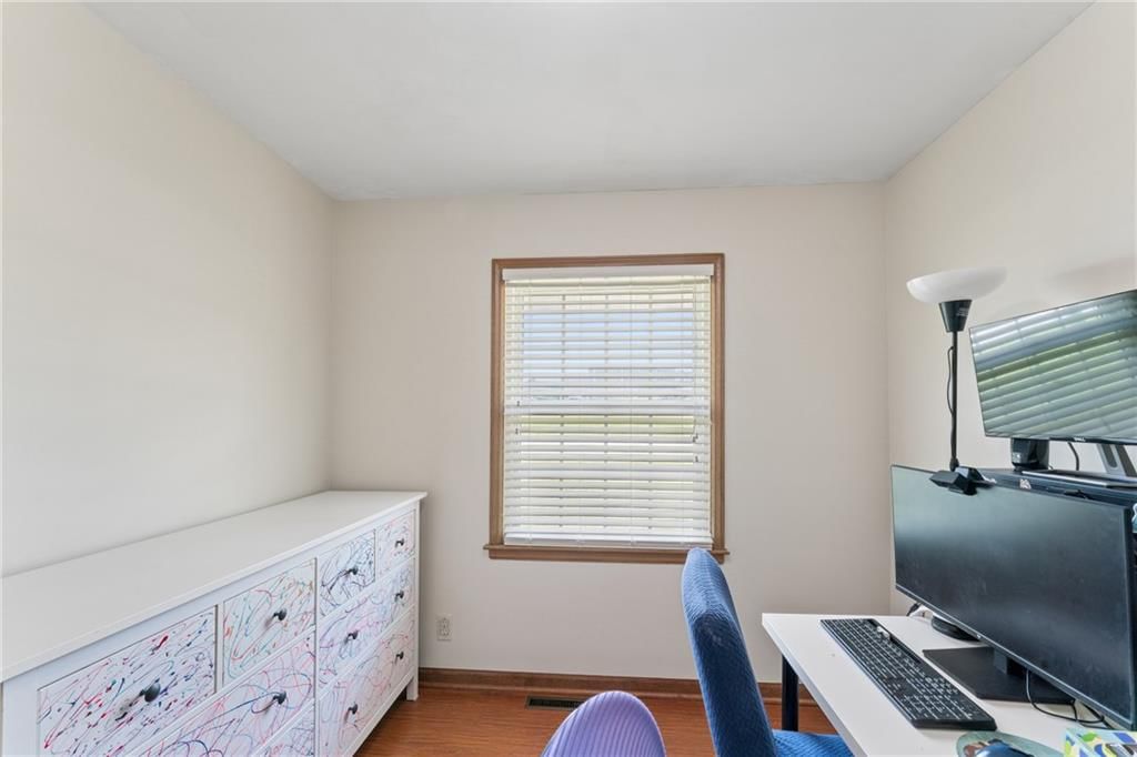 8138 Sterling Avenue — photo 21