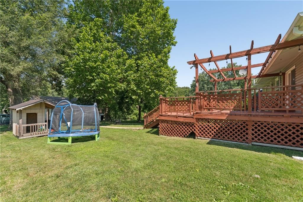 8138 Sterling Avenue — photo 48