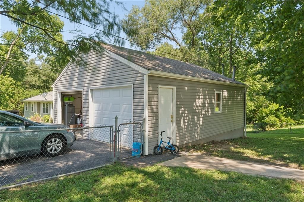 8138 Sterling Avenue — photo 50