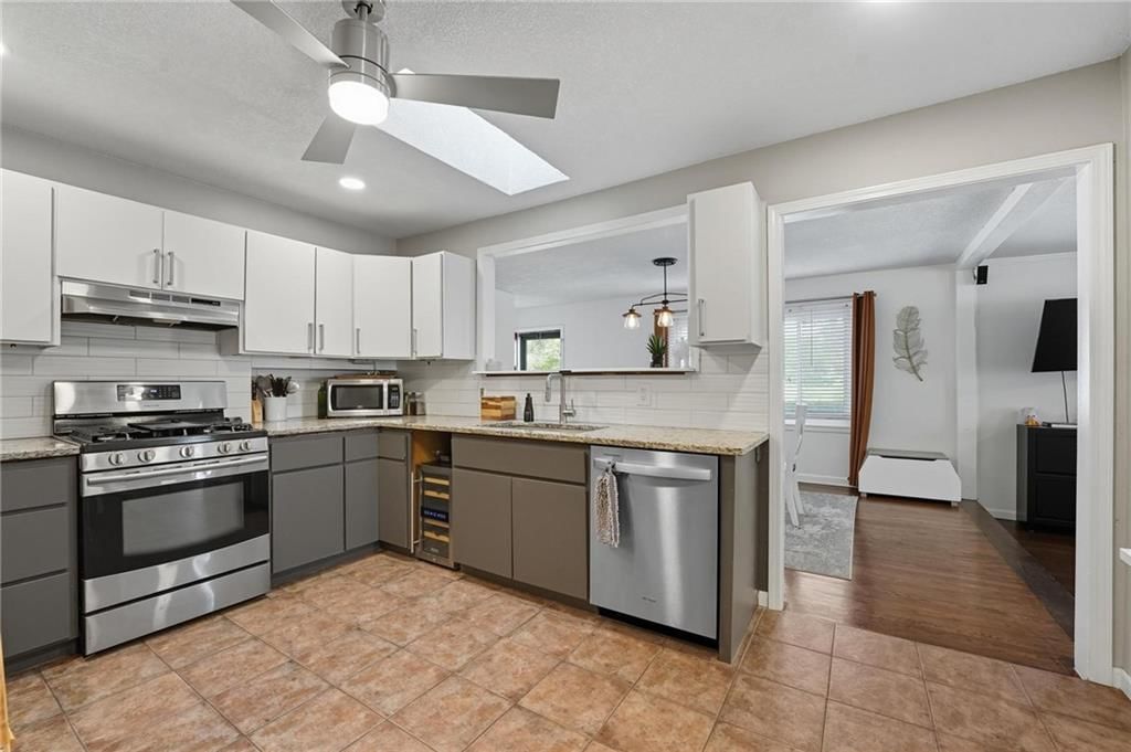 6823 Barton Drive — photo 4