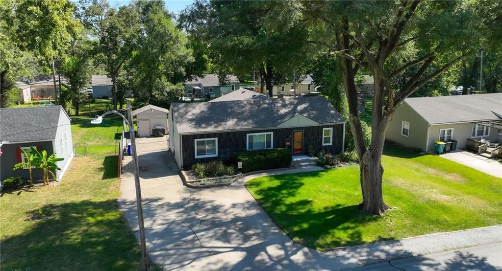 6823 Barton Drive — photo 44