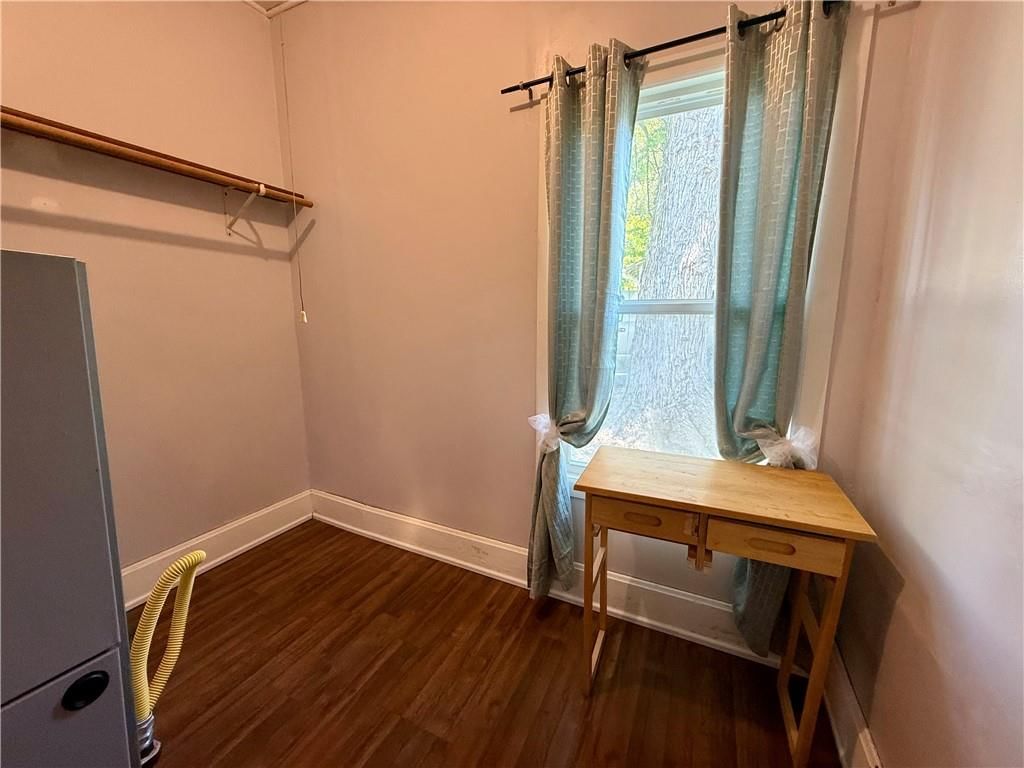 305 S Elm Street — photo 15