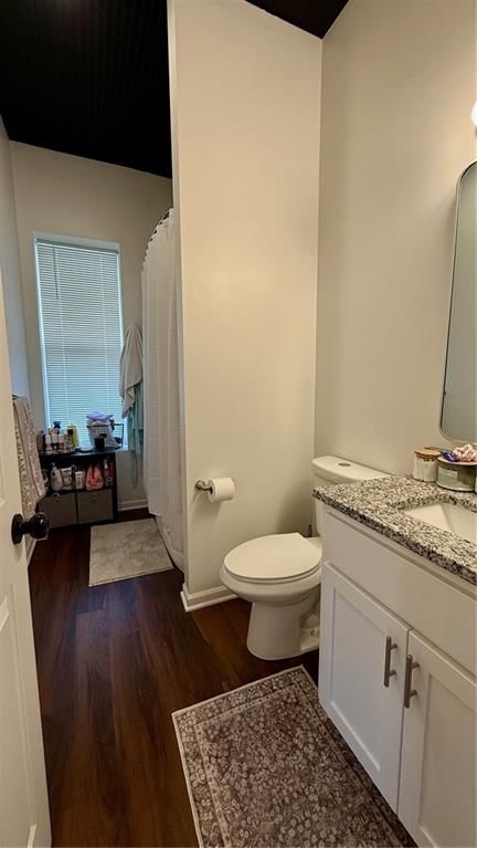 102 E 3rd Street — photo 34